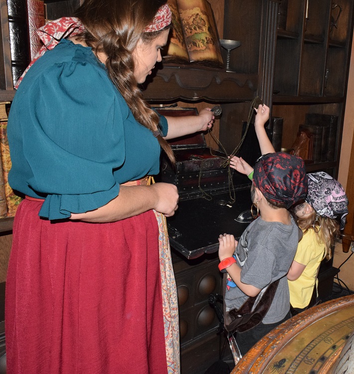 piratesleaguemakeover14